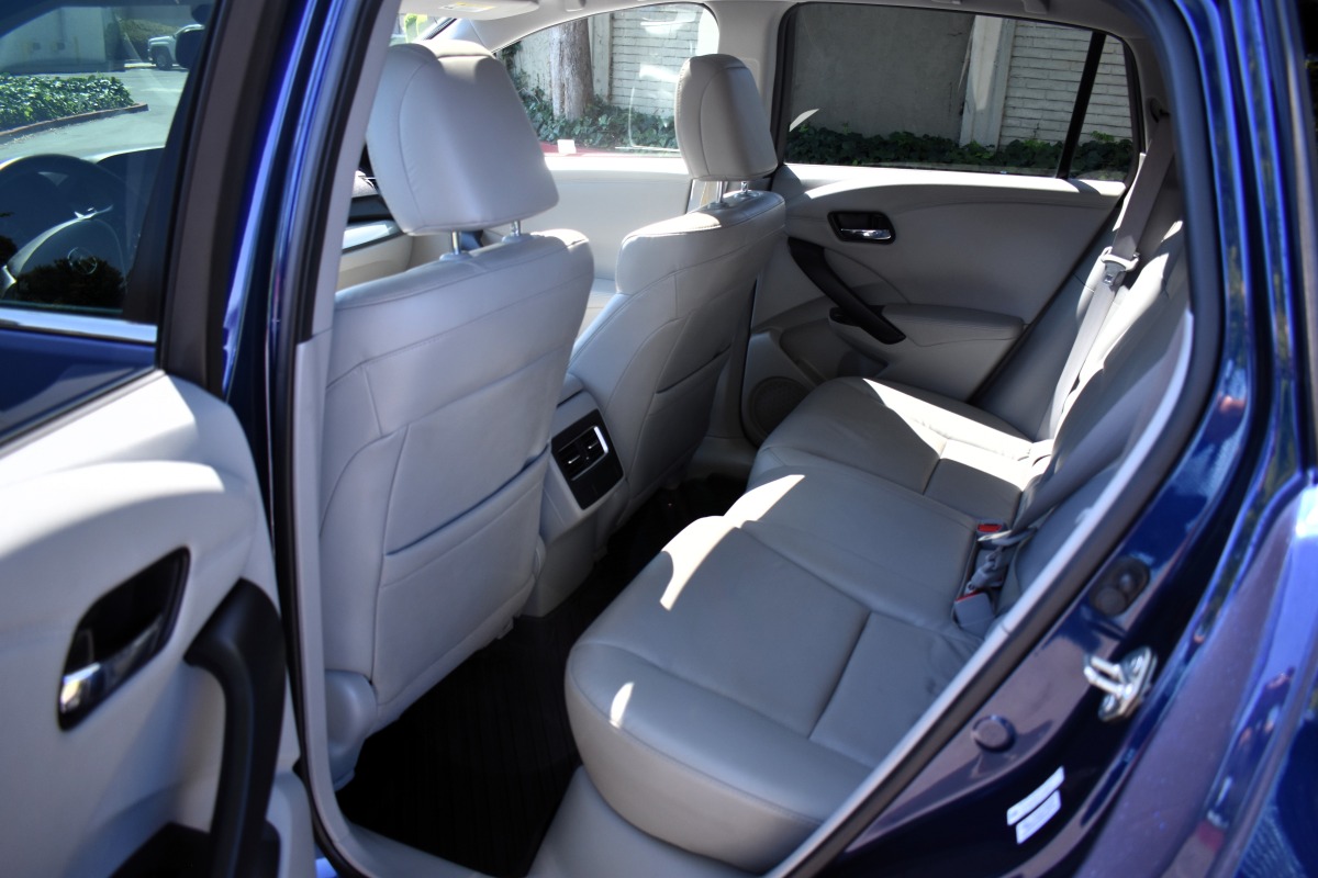 RDX AWD Advance Package