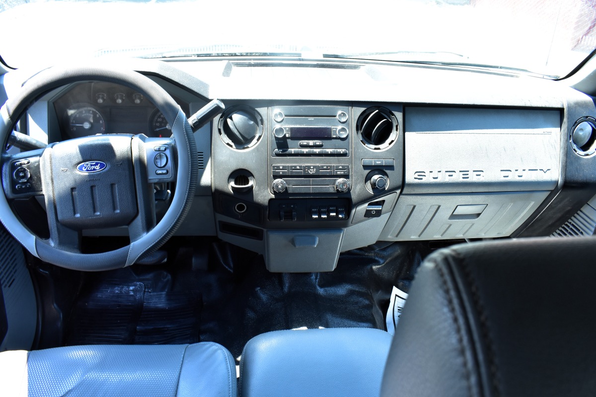 F320 SD DRW 4X2 Crew Cab