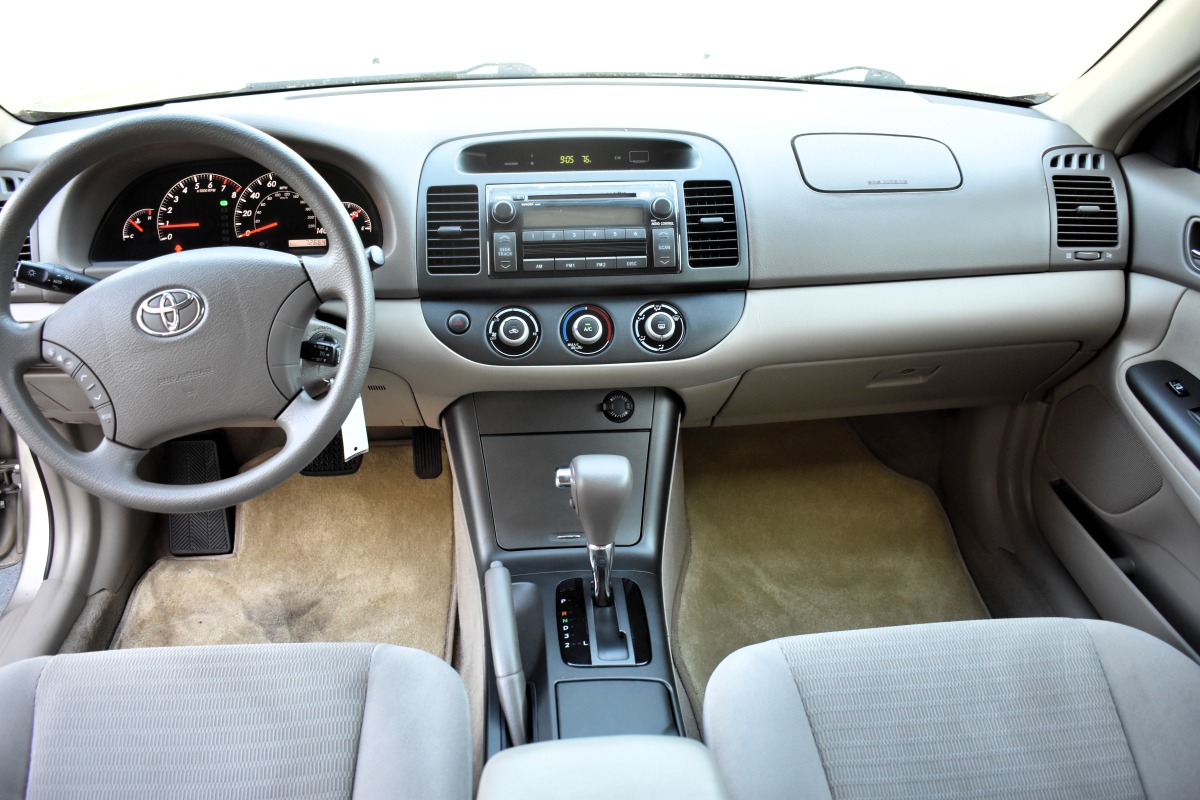 Camry LE