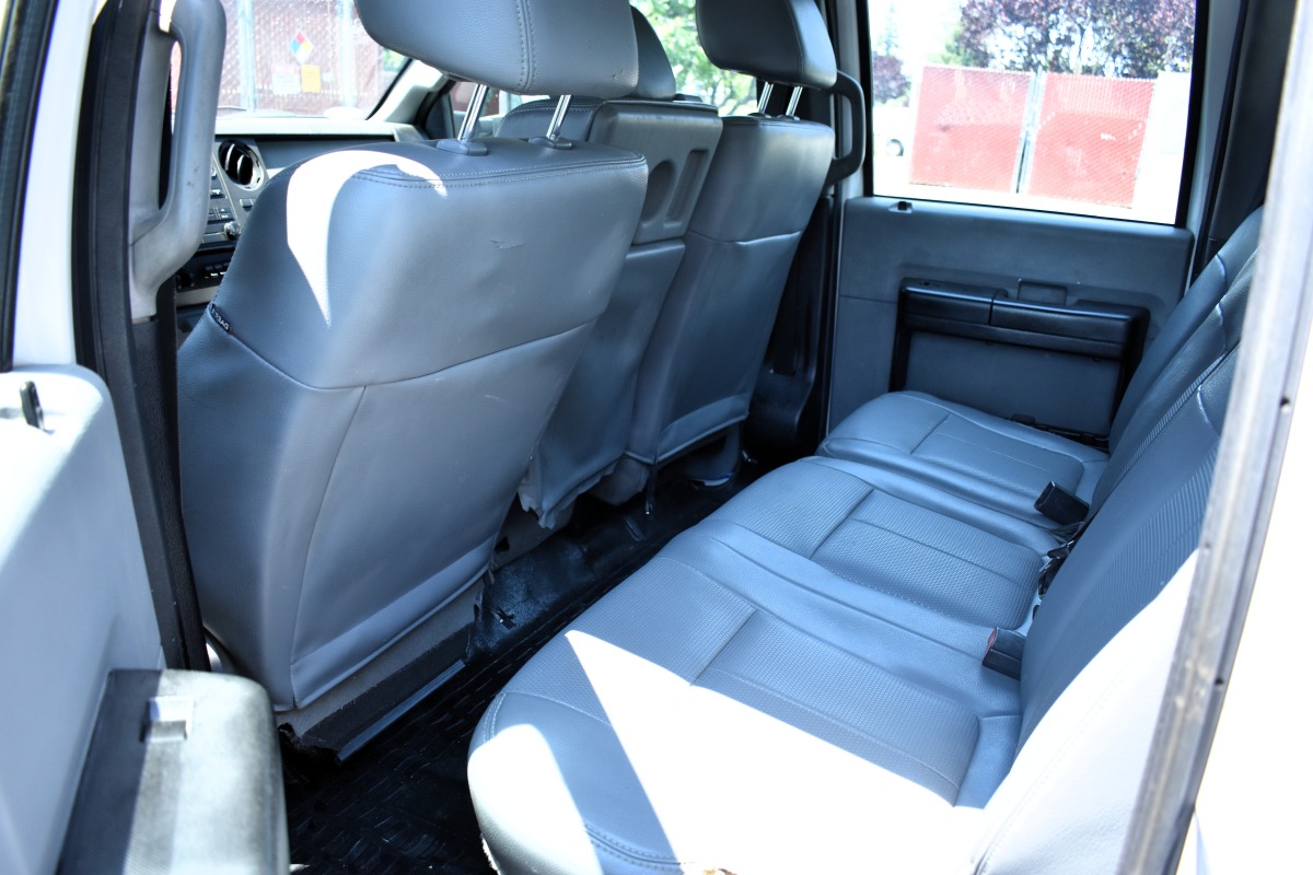 F320 SD DRW 4X2 Crew Cab