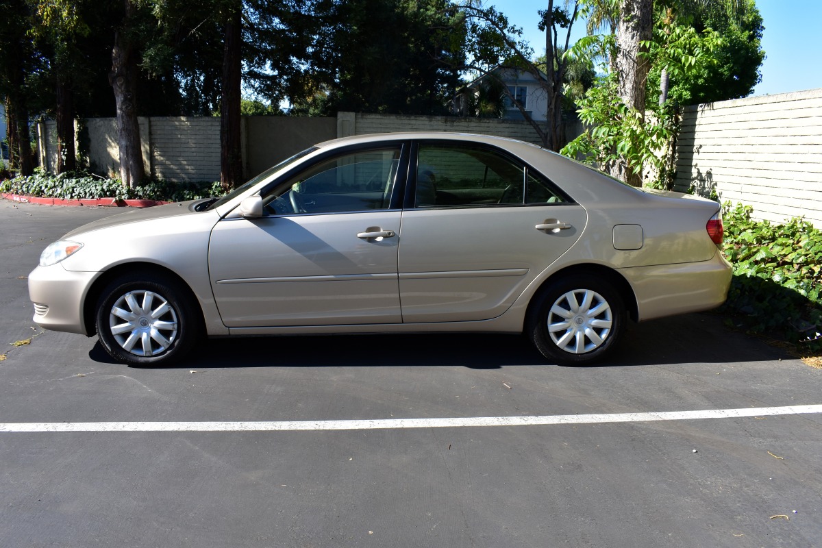 Camry LE