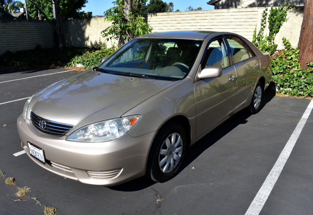 Camry LE